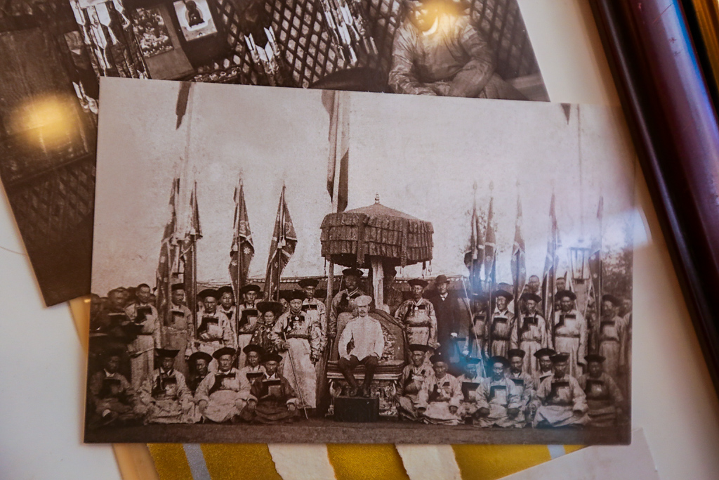 Фотоальбом об истории буддизма презентовали в Улан-Удэ, Фото с места события собственное