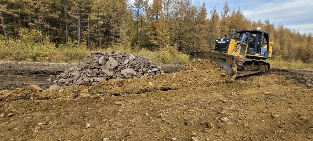 АО «Хиагда» направило технику на расчистку участка трассы «Романовка — Багдарин»