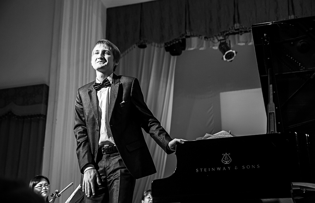 Первый фортепианный концерт в интернациональном исполнении услышали жители Улан-Удэ, Фото с места события собственное