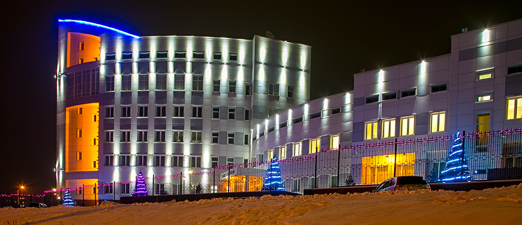 Новогодние огни городских елок пока еще радуют жителей Улан-Удэ, Фото с места события собственное
