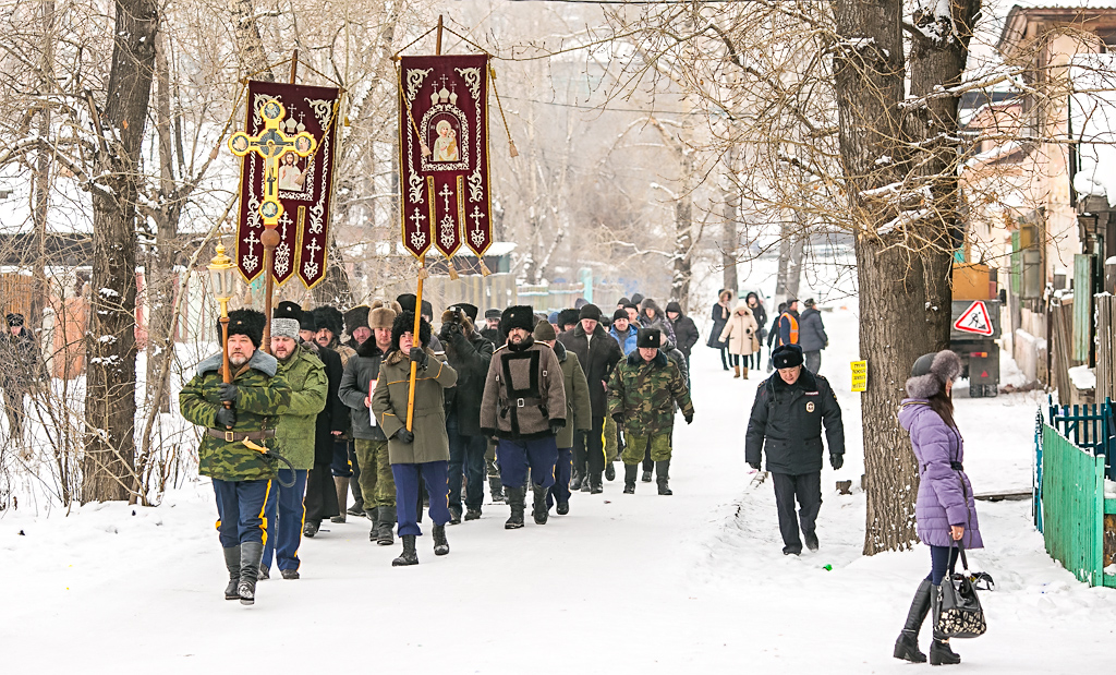 Казаки крестным ходом почтили память жертв расказачивания в Бурятии, Фото с места события собственное