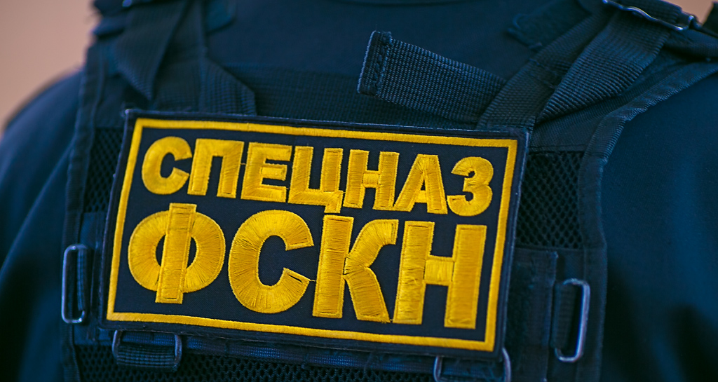"Стрельбу" устроили сотрудники спецотряда в честь Дня работников наркоконтроля в Улан-Удэ, Фото с места события собственное