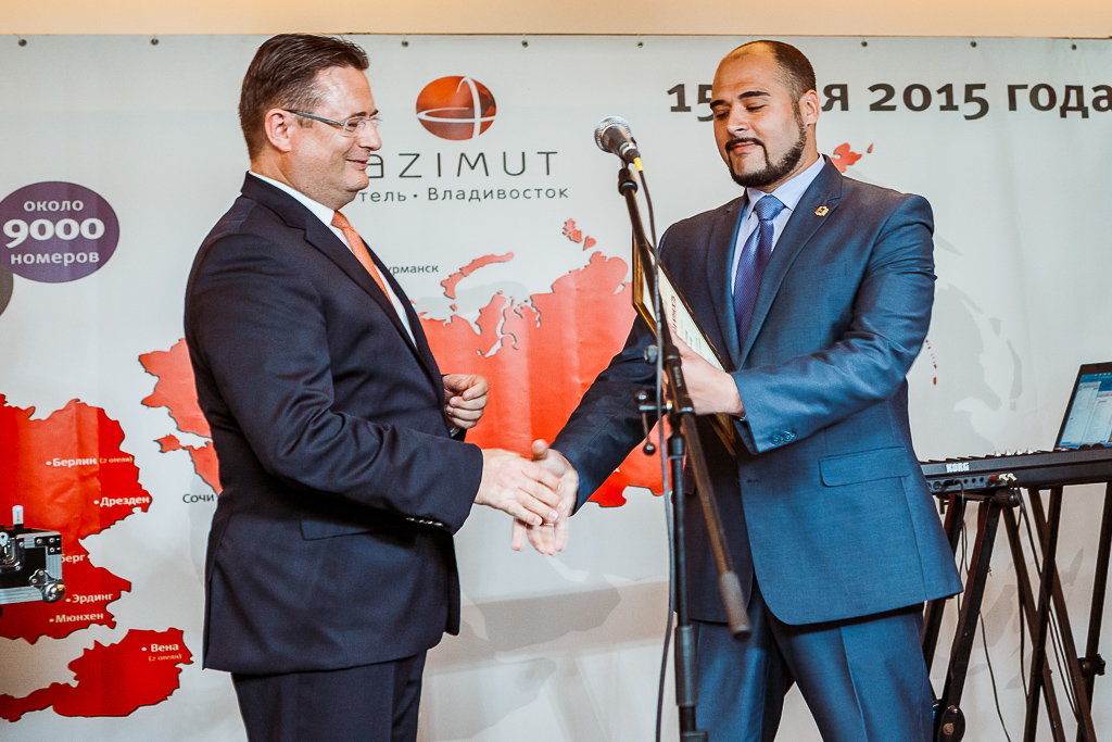 Открытие уникального "умного" отеля AZIMUT во Владивостоке
