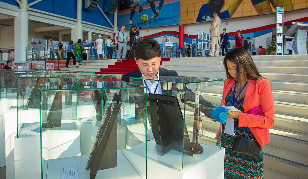 Выставка в фойе ФСК Улан-Удэ