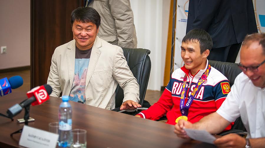"Золотой боксер" из Бурятии привез победу с Европейских игр