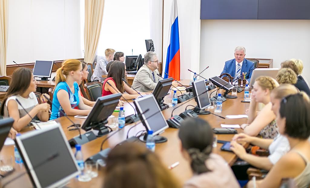 Глава Бурятии провел пресс-конференцию со СМИ