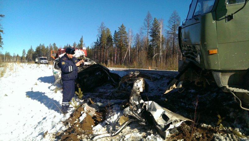 Водитель иномарки и его сын погибли в ДТП с КАМАЗом в Прибайкальском районе Бурятии