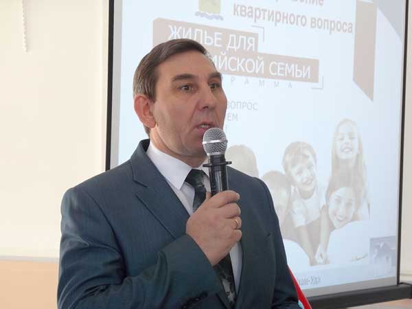 Заместитель министра строительства и модернизации жилищно-коммунального комплекса республики Сергей Рыбальченко.