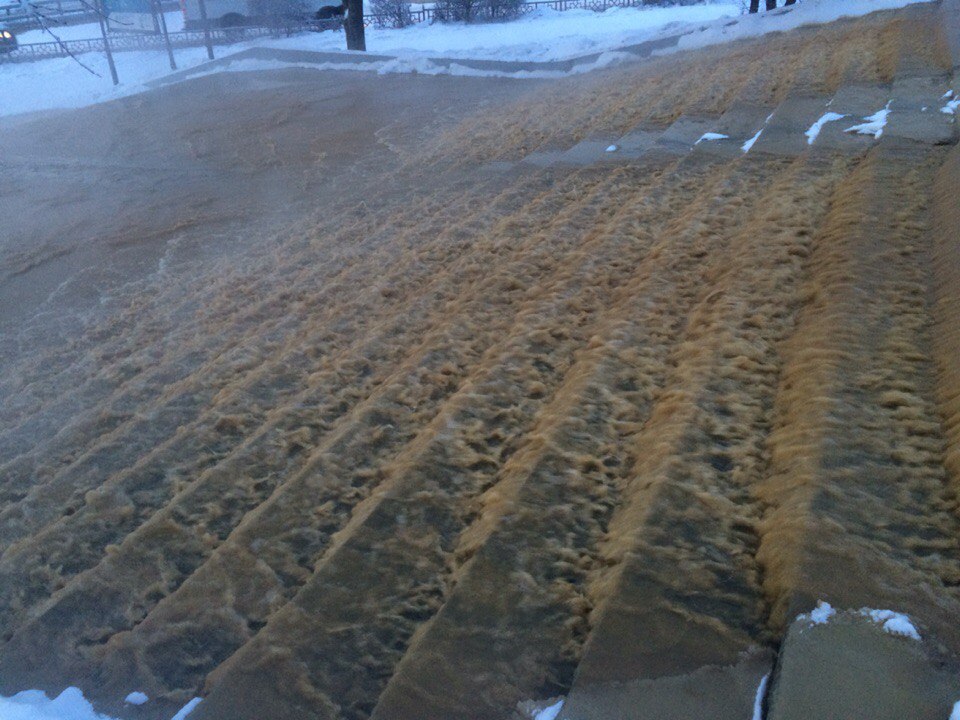 Прорывы водопровода в центре города