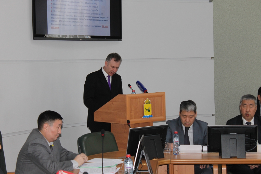 Выступает Константин Мошковский