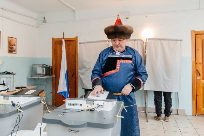 Председатель Горсовета Улан-Удэ проголосовал на бурятском языке
