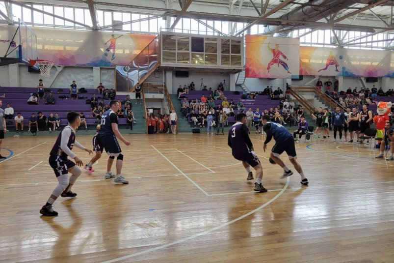 Народная игра: в Улан-Удэ стартовал турнир по баскетболу 3*3 