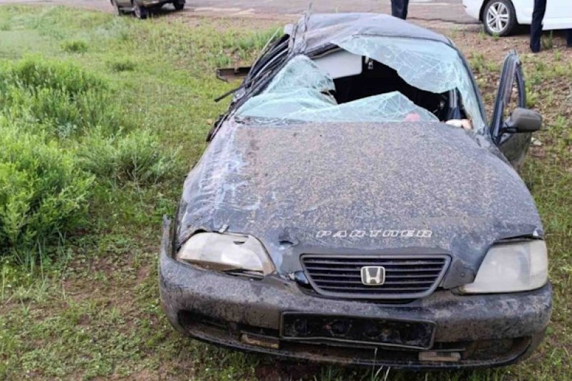 В Бурятии на трассе погиб бесправный водитель иномарки