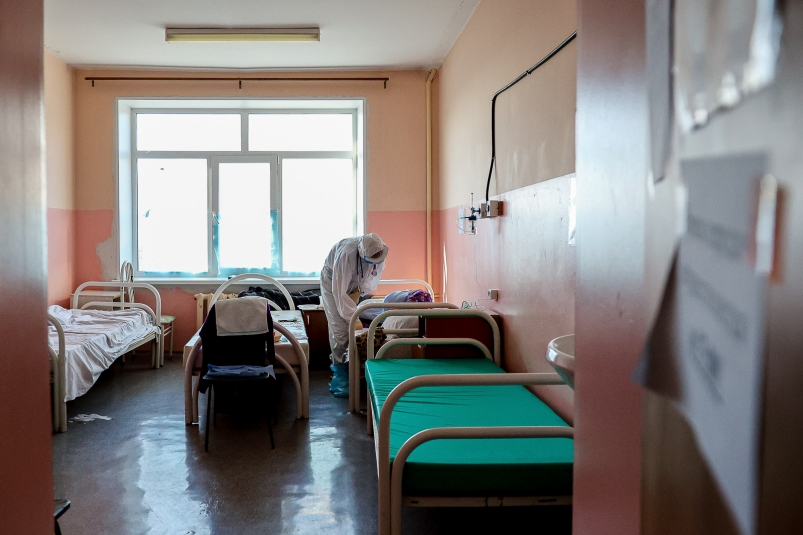 В Селенгинском районе Бурятии уже более 40 детей отравились роллами