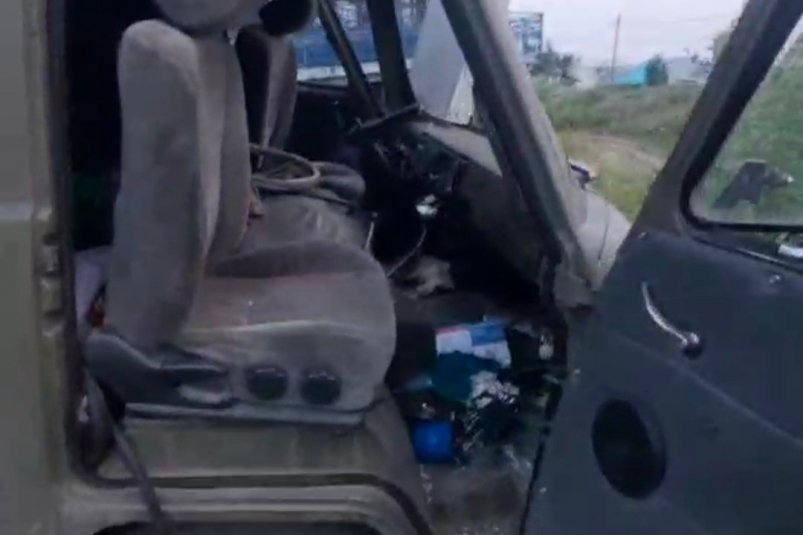 В Улан-Удэ пьяный водитель грузовичка убежал с места аварии