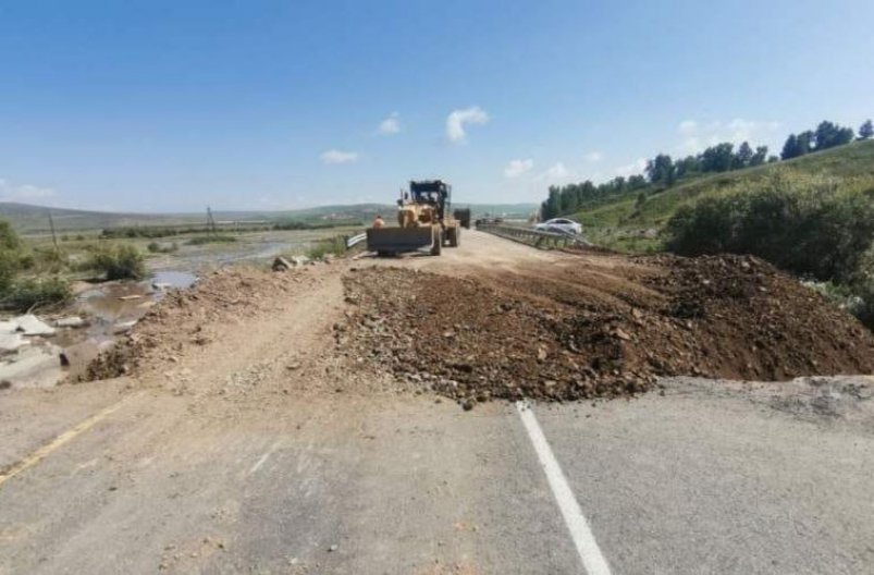 Дорожники перешли на круглосуточное дежурство из-за подъема воды в Бурятии 