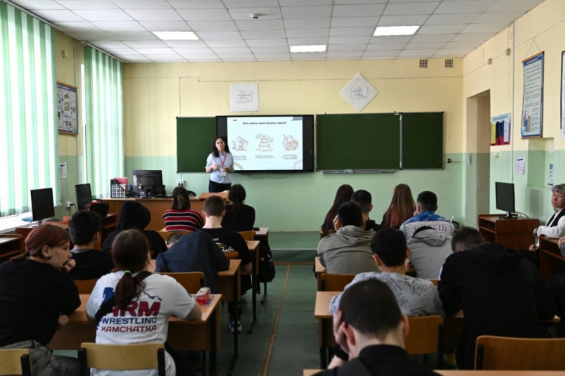 Педагогов освобождают от бумажной волокиты - закон принят