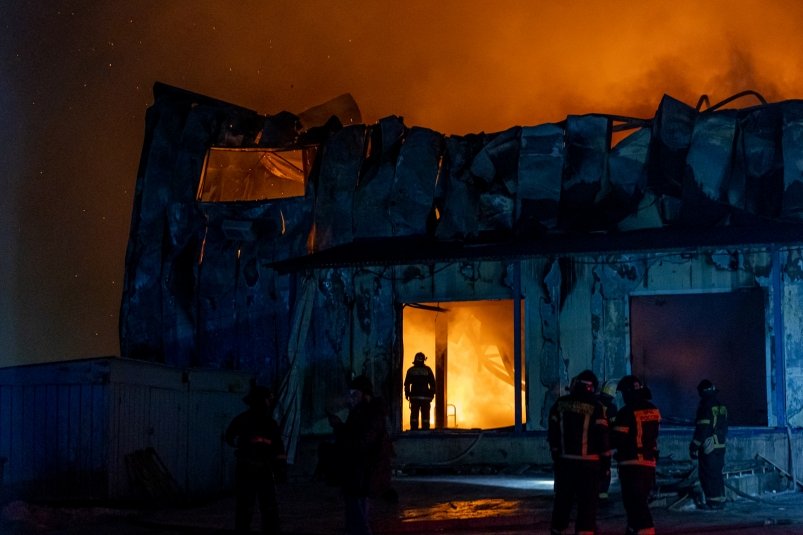 В Улан-Удэ на пожаре спасли трехлетнюю девочку