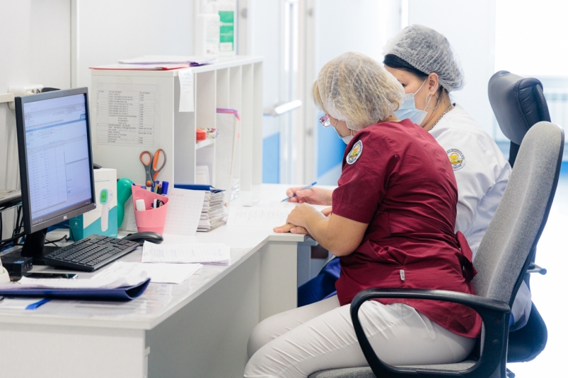 Женщин, не желающих рожать, отправят к психологу - юрист сказал, законно ли это