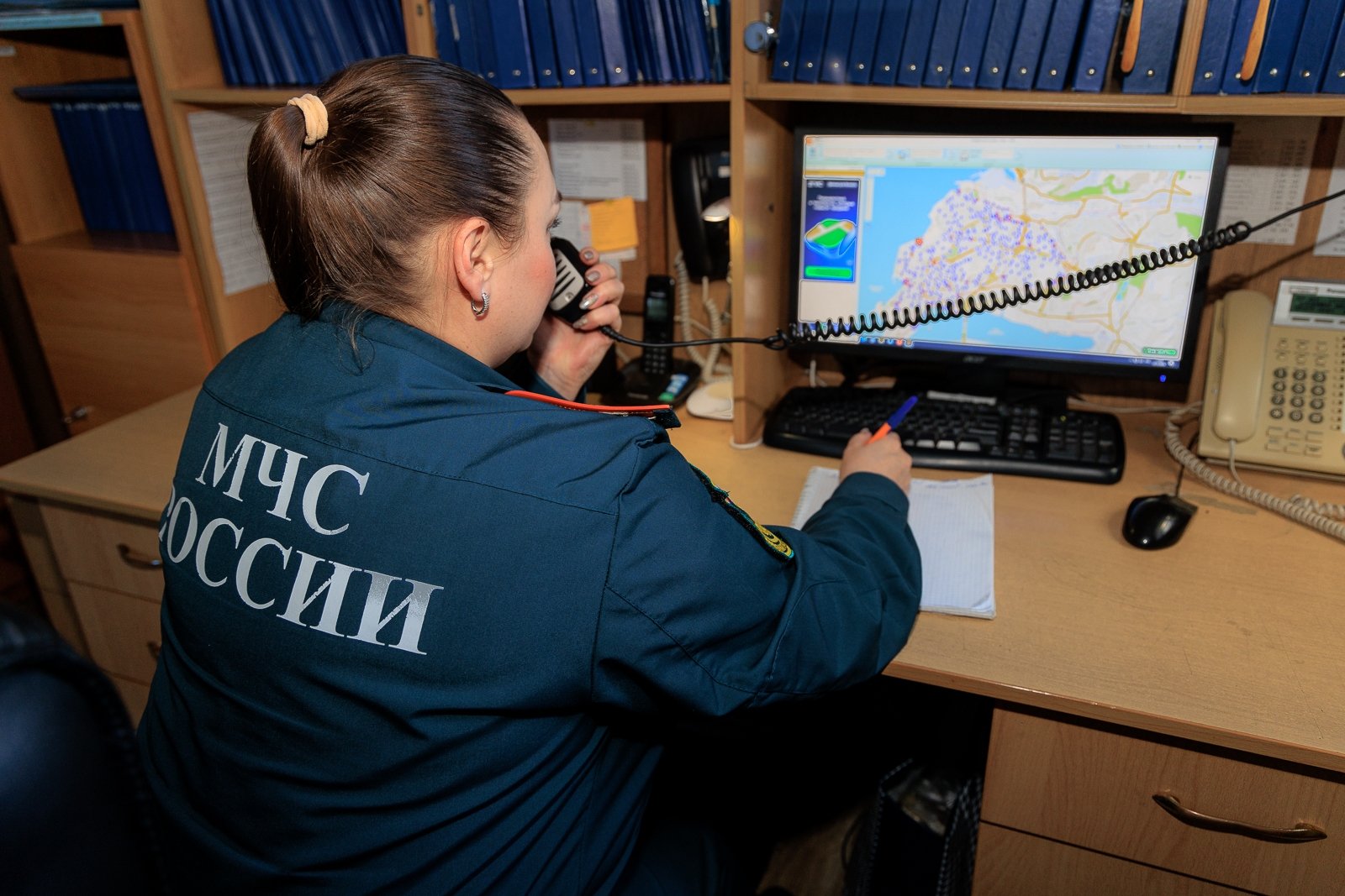 Очевидцы в Улан-Удэ потушили горящий автомобиль