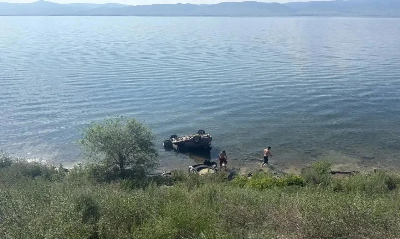За рулём &quotТойота Камри&quot был водитель без прав ГИБДД по Бурятии