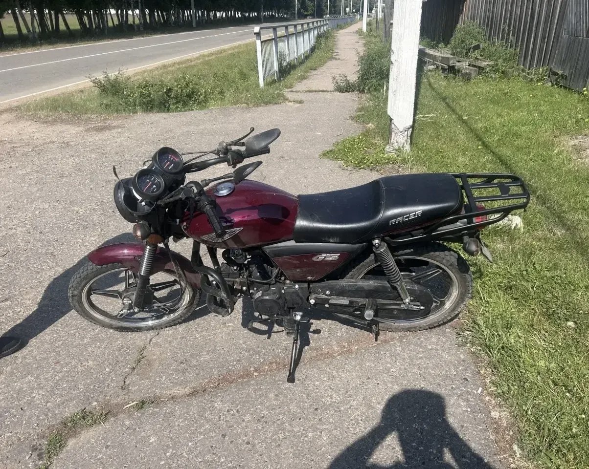 В Бурятии мужчина получил травмы, перевернувшись на мопеде