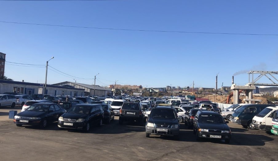 Большинство автовладельцев в регионе не спешат менять стоимость машины при отсутствии покупателей UlanMedia