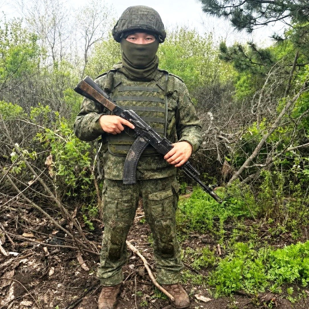 Гвардии младший сержант Максим Жеребцов Восточный военный округ