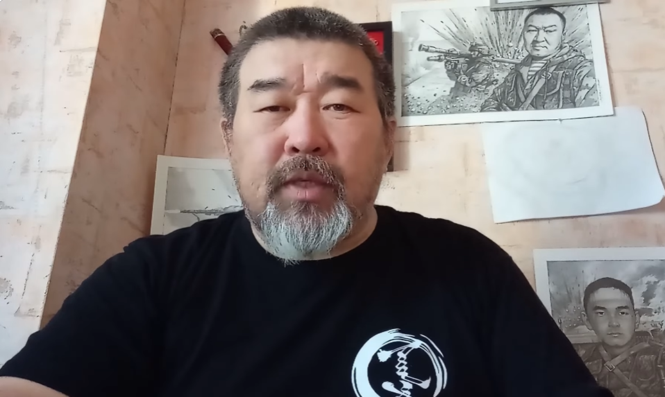 С. Лыгденов кадр из видео С. Лыгденова