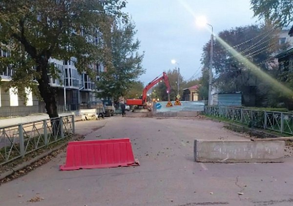 Из-за работ спецтехники изменены маршруты автобусов и отменены две остановки. МАУ Городские маршруты
