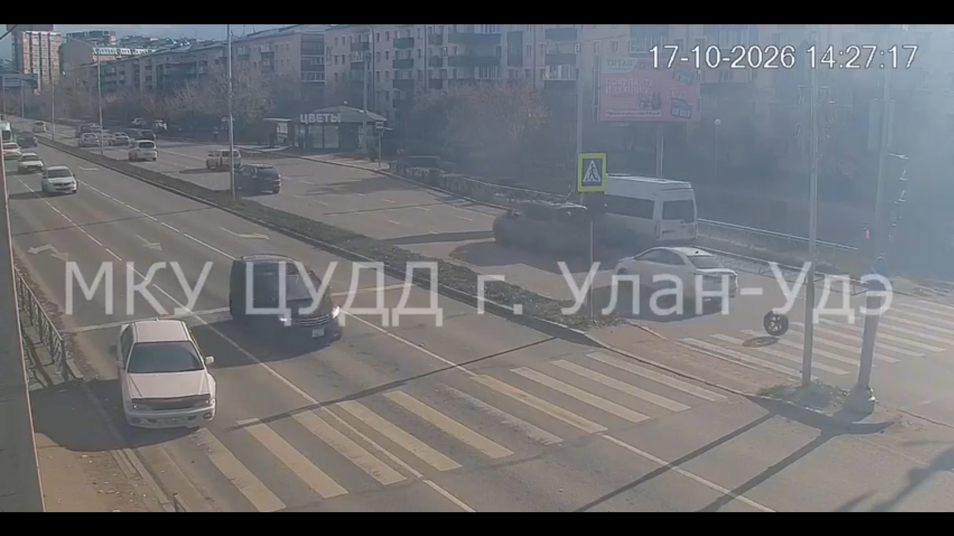 В Улан-Удэ у авто отвалилось колесо и покатилась по встречке