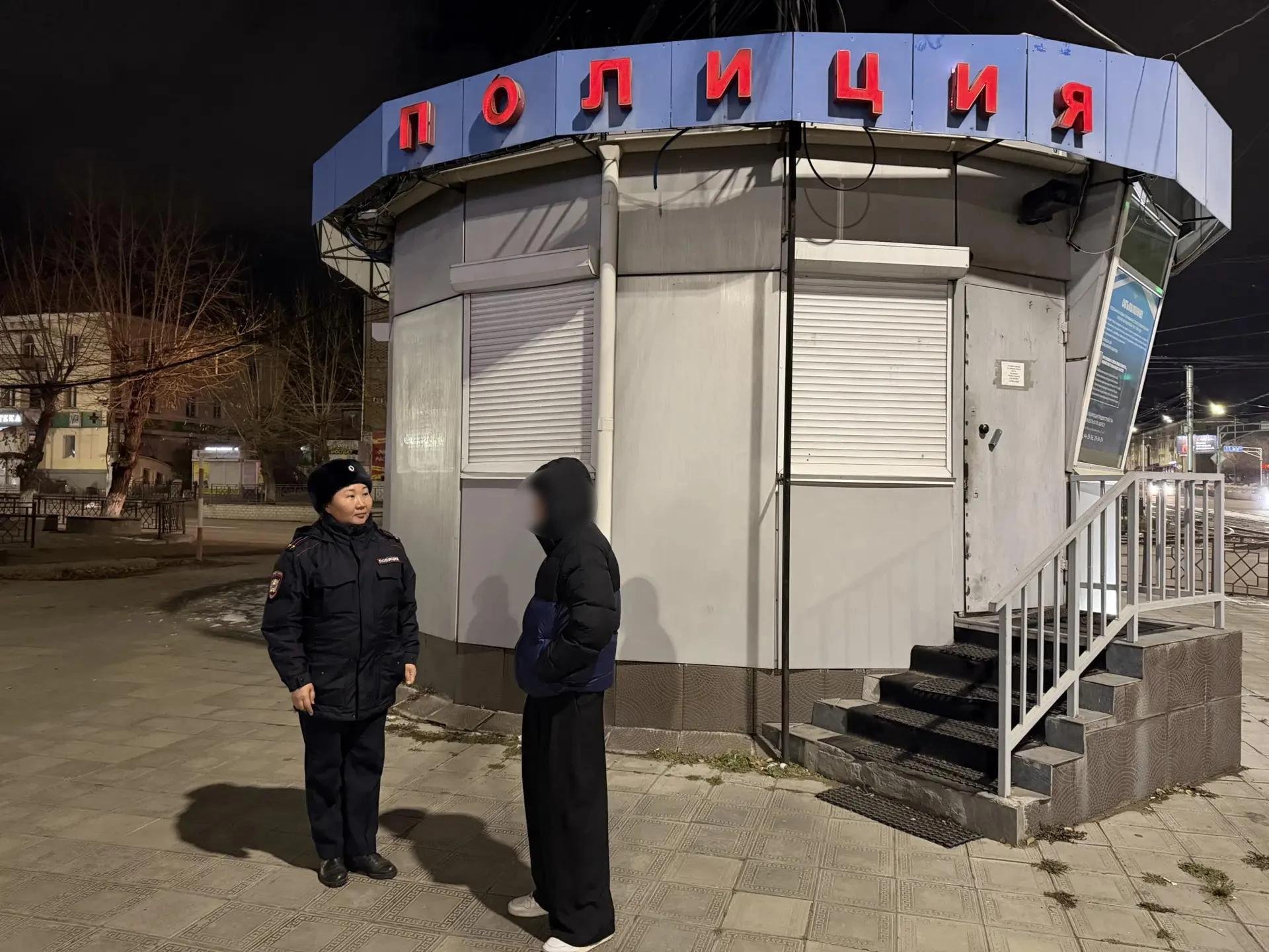 Инспекторы проверили соблюдение комендантского часа и запрет на продажу спиртного несовершеннолетним МВД Бурятии