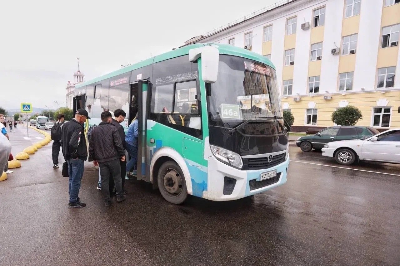 Проезд на транспорте в Улан-Удэ станет круглогодично дешевле при безналичном расчете мэрия Улан-Удэ